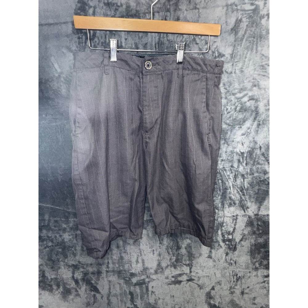 Men's Volcom  Size 32 Board Shorts Logo 186